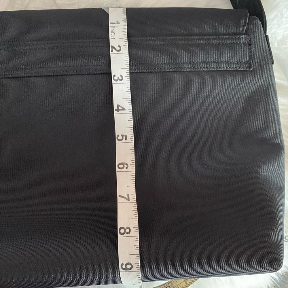 Anne Klein Shoulder Bag - Picture 3 of 7